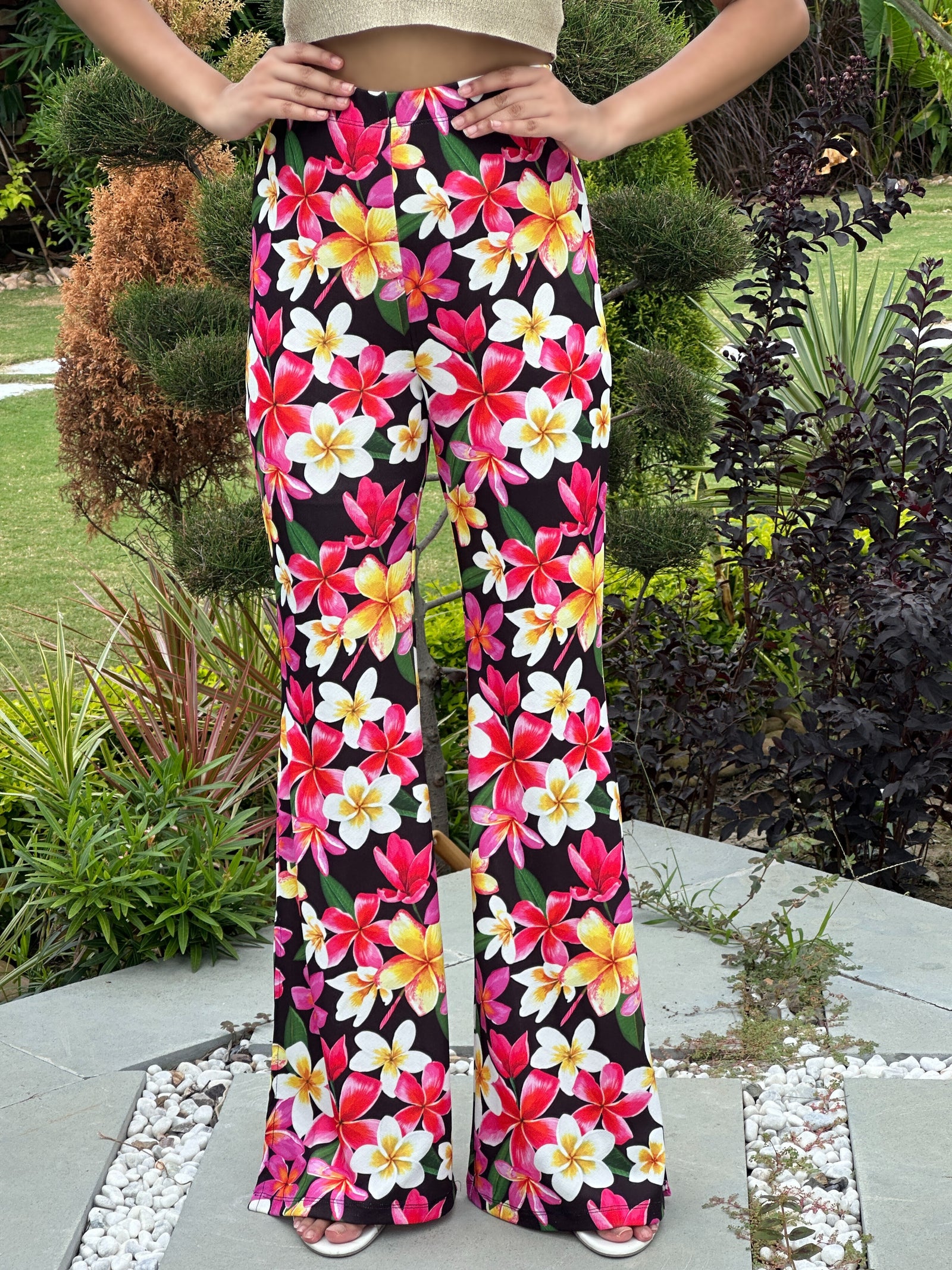 TANDUL Women Stunning Floral Printed Trouser