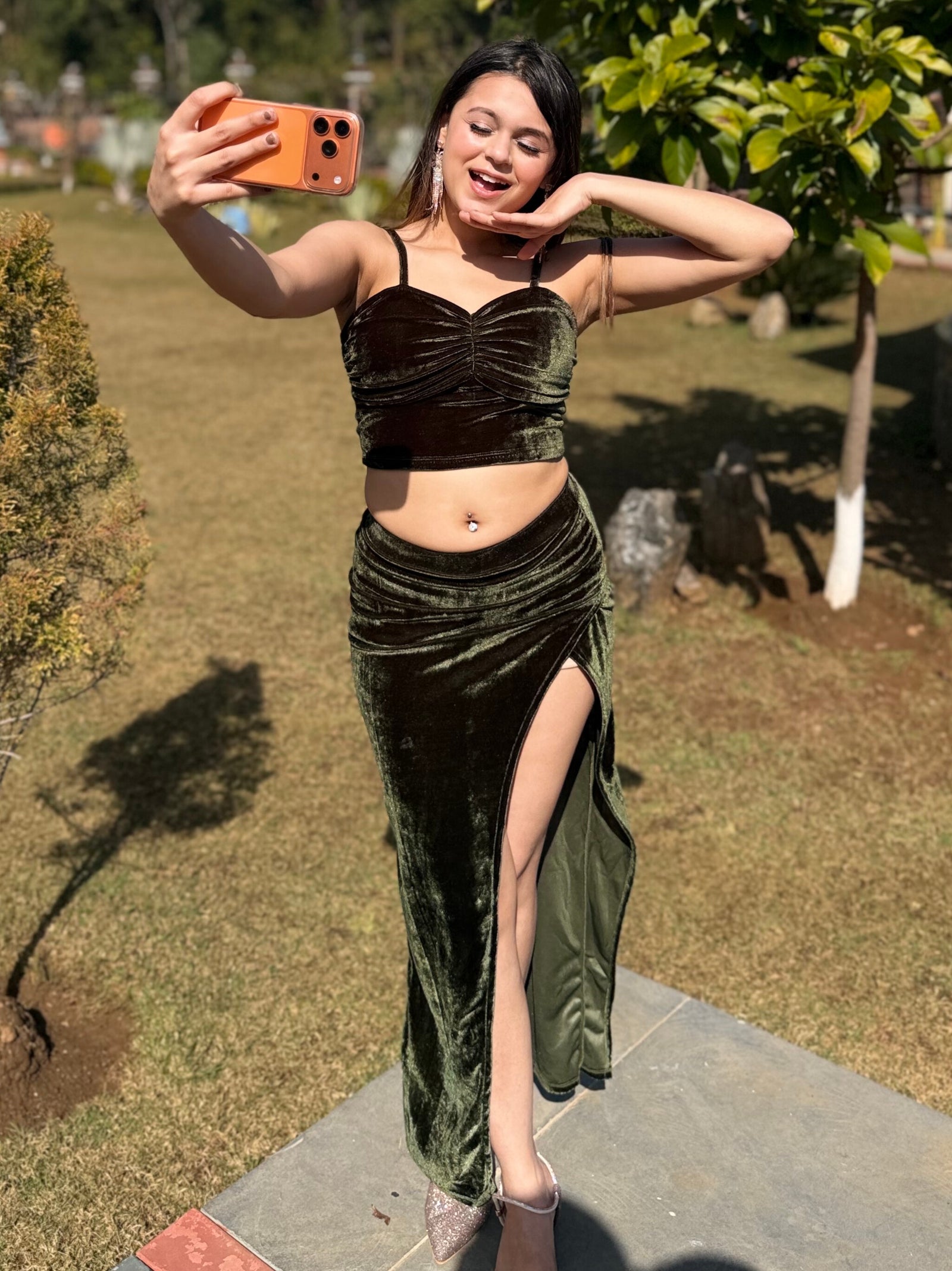 TANDUL Women Stunning Green Velvet Co-ord Set