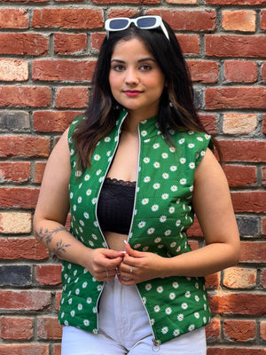 TANDUL Women Stunning Green Floral Printed Sleeveless Jacket