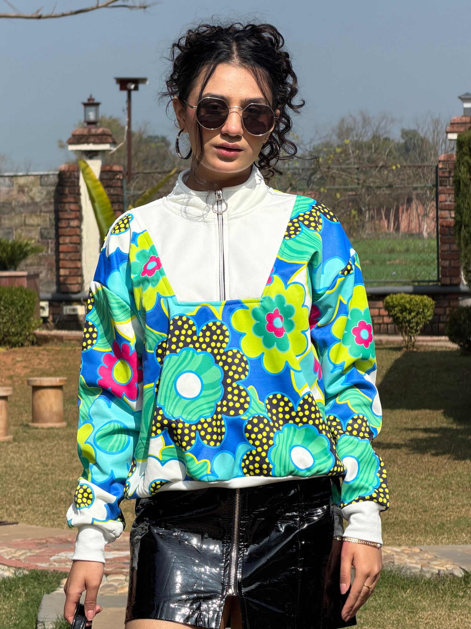 TANDUL Women Vibrant Floral Printed Sweatshirt