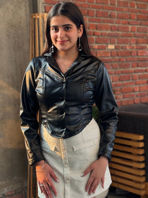 TANDUL Women Sleek Black Crop Leather Jacket