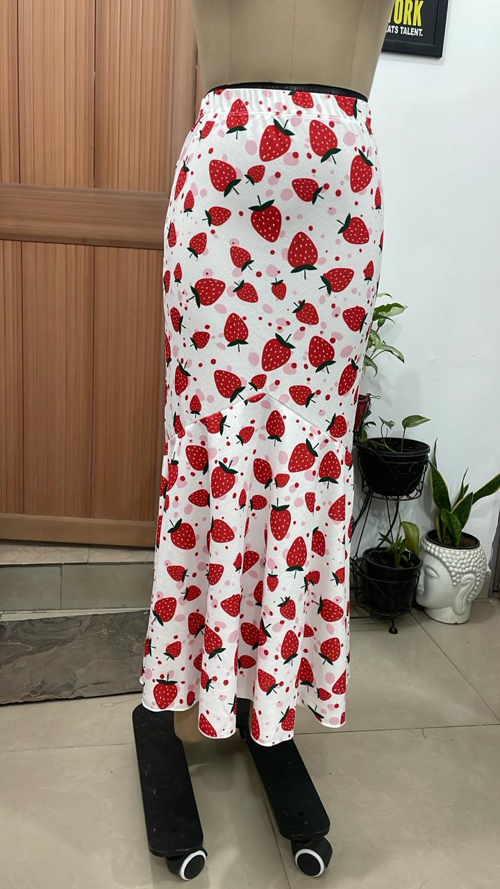 TANDUL Women Strawberry Printed Mermaid Maxi Skirt