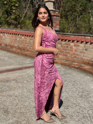 TANDUL Women Alluring Velvet Dress