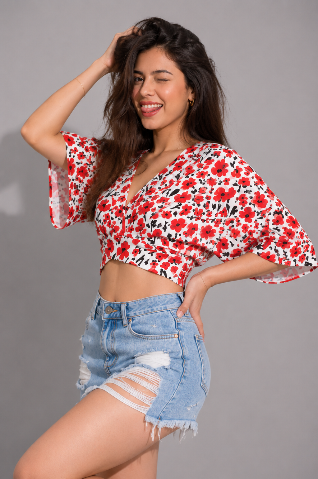 TANDUL Women Poppy Floral Surplice Crop Top