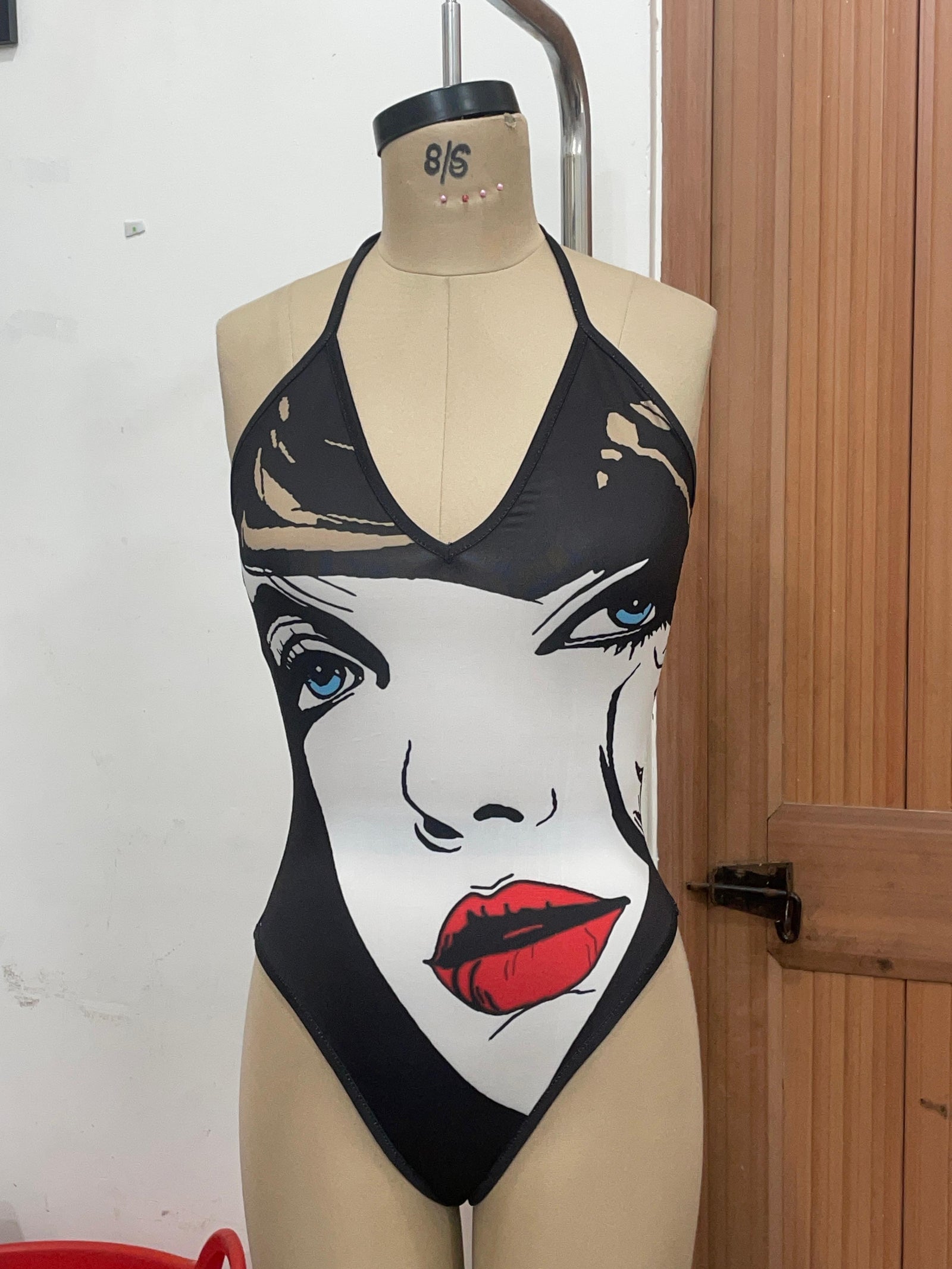 ELTIRE Women Face Printed Swimsuit