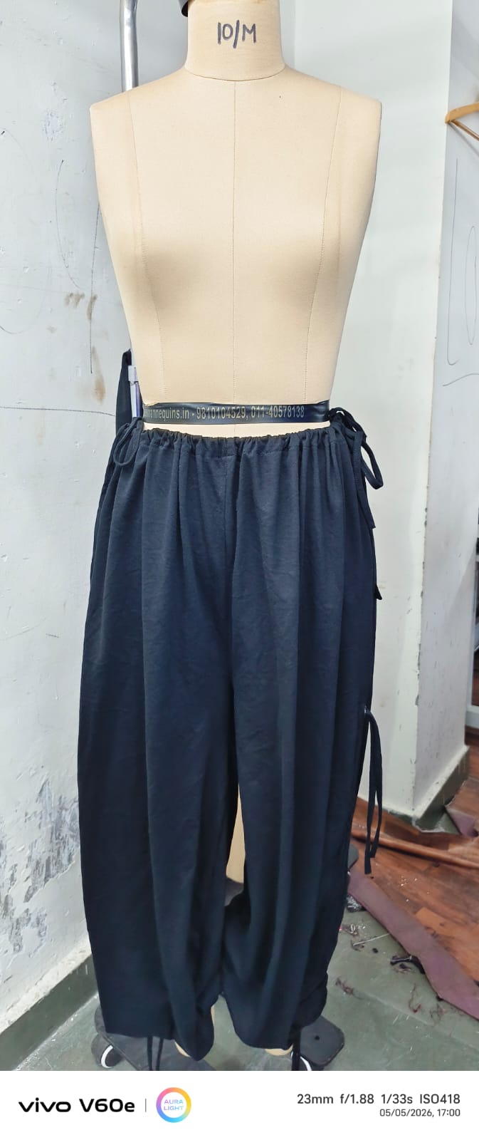 PARACHUTE TROUSER BLACK HOSIERY