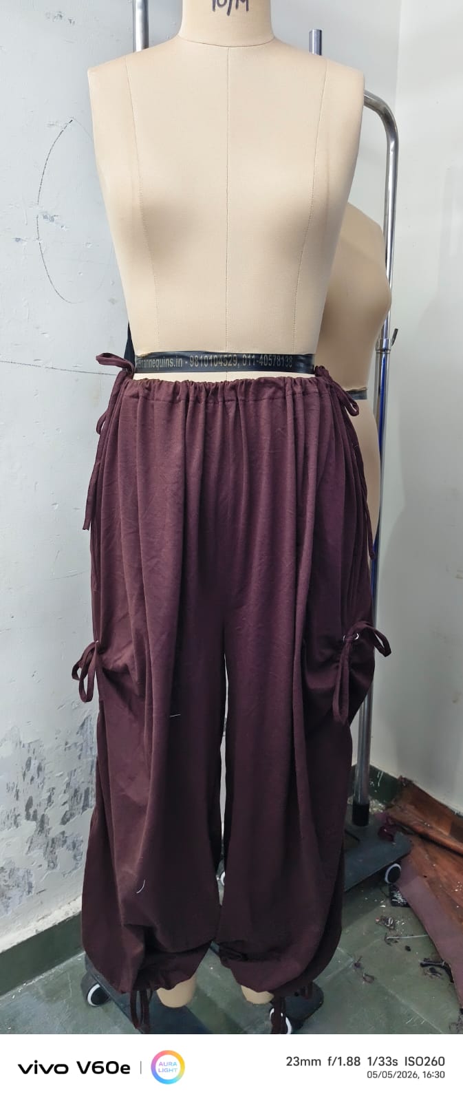 PARACHUTE TROUSER BROWN HOSIERY