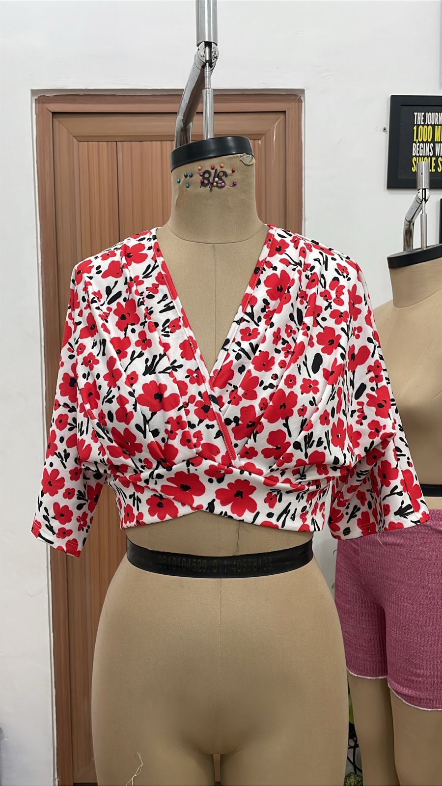 TANDUL Women Poppy Floral Surplice Crop Top