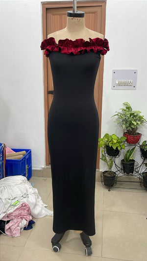 TANDUL Women Exquisite Black Off- Sholder Bodycon Dress